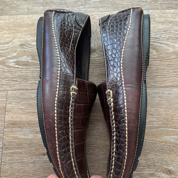 Cole Haan. Men’s shoes. Size 9 medium. Brown. Excellent condition. - Picture 5 of 6